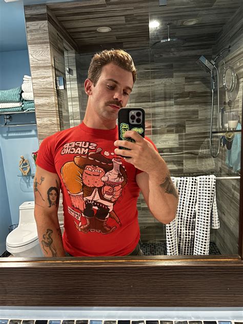 hunnydewboy erome|Hunnydewboy. Yes, it's real. : r/broslikeus .